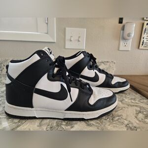Nike Dunk High Retro Sneakers